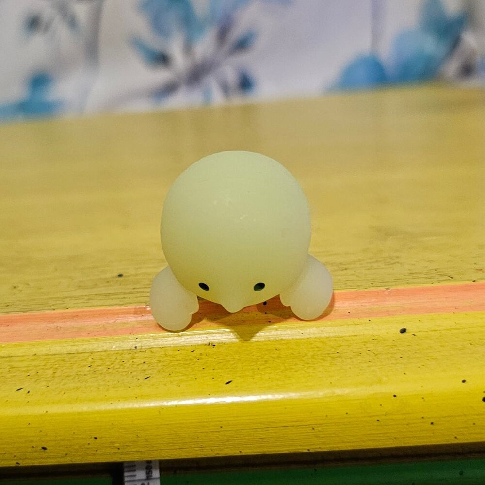 Smiski Series 3 Peeking Down Laying Down Figure 2016 Glow in the Dark